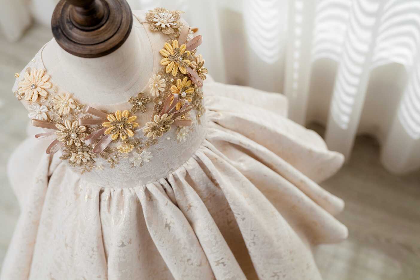 Daisy Gold Floral Dress