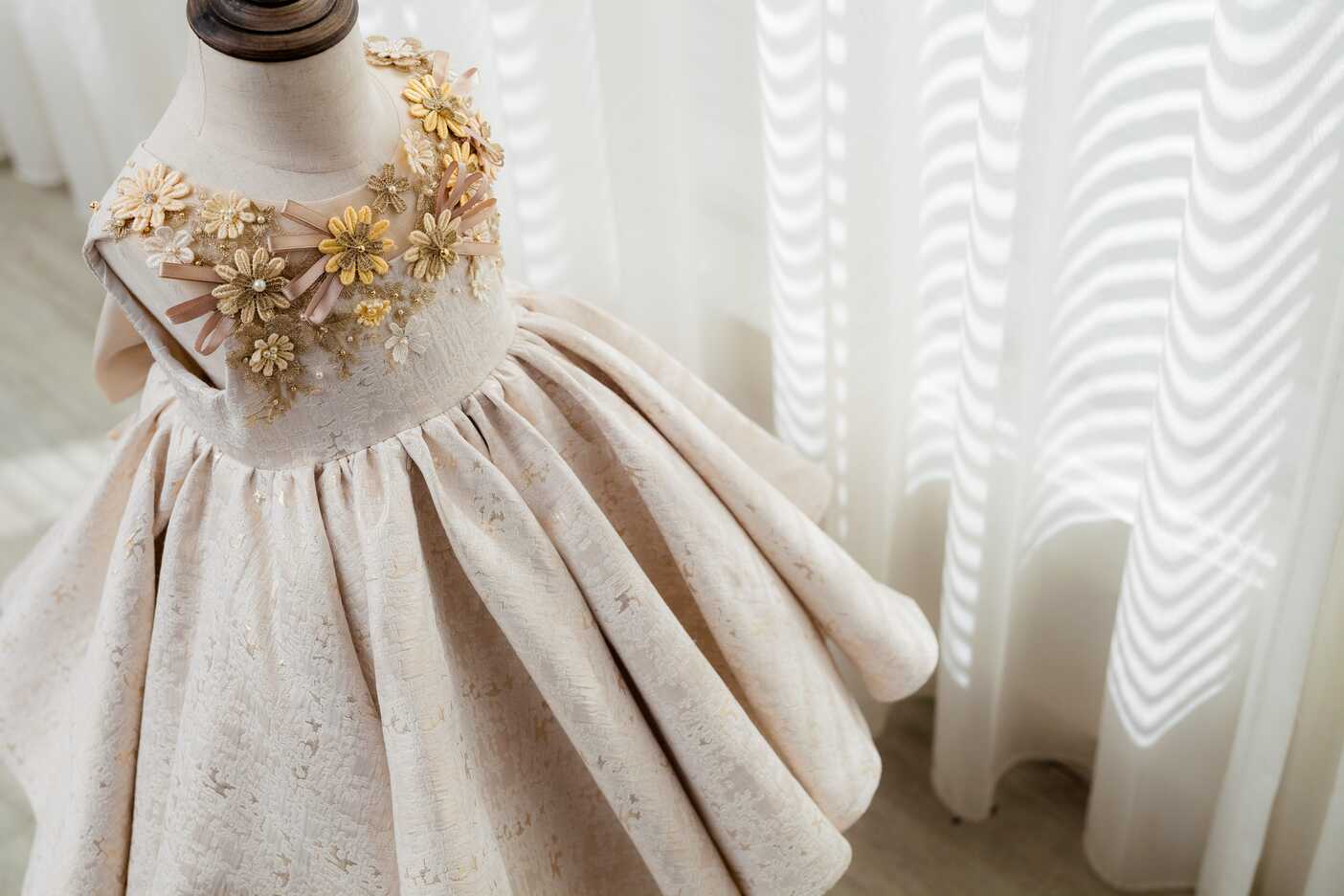 Daisy Gold Floral Dress