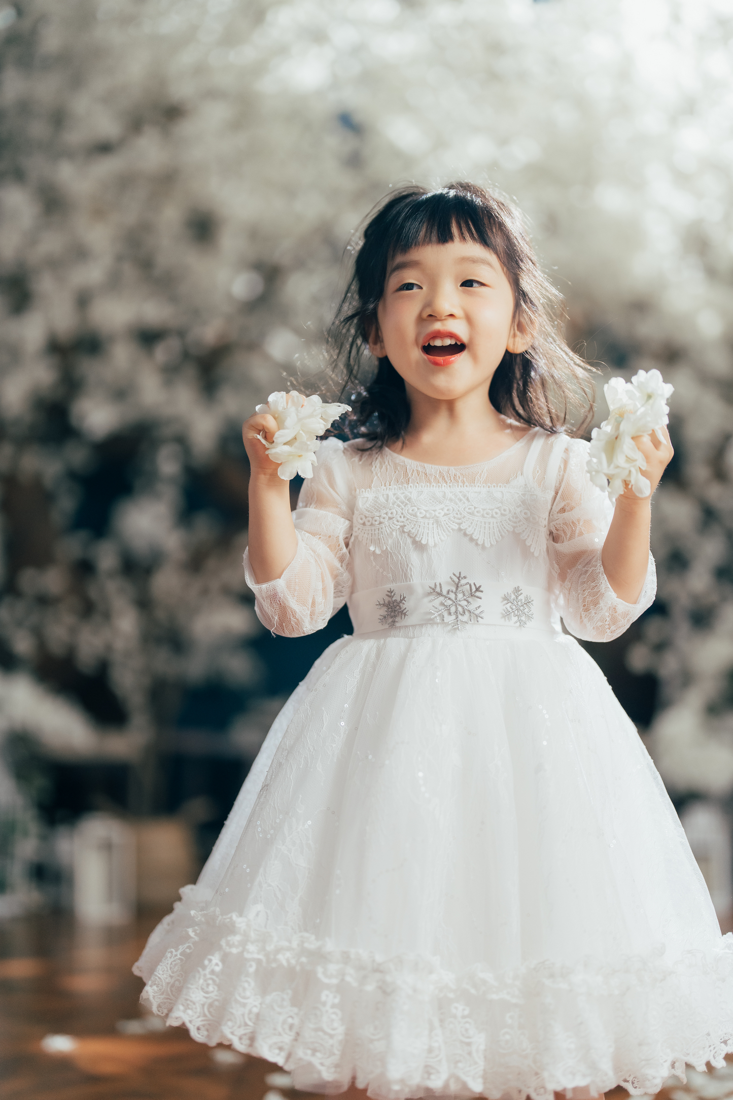 Blue Elsa Long Sleeves Lace Dress