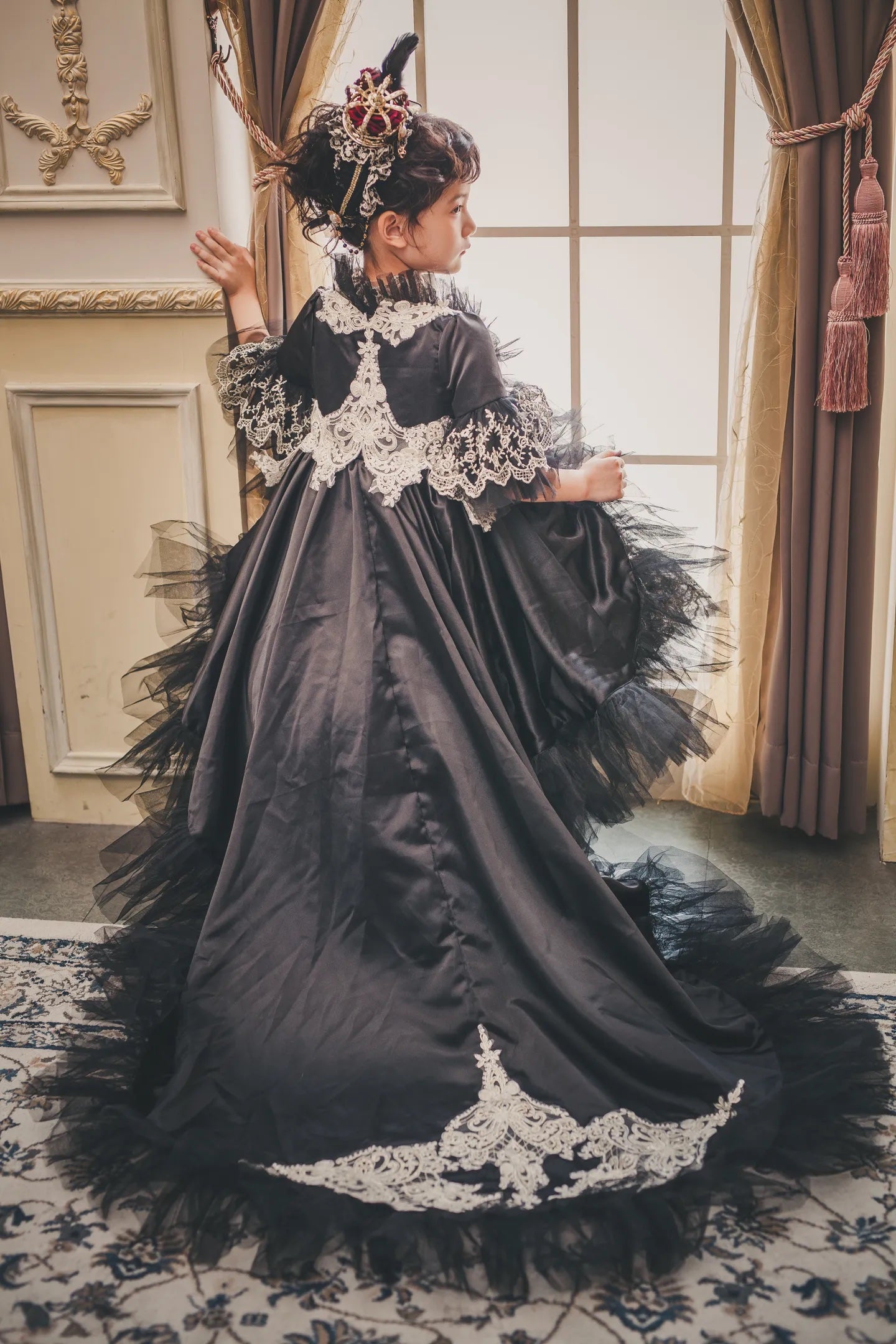 Ready-to-Ship ★ Queen of Hearts Red & Black Lace Set (Dress & Coat)