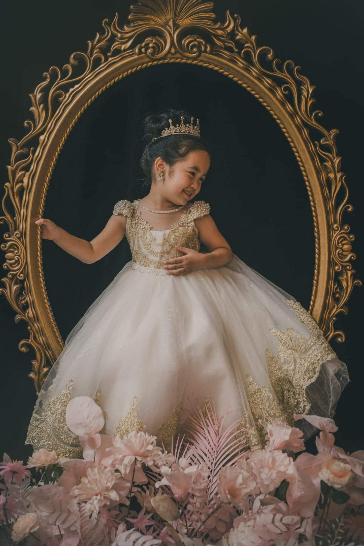Ready-to-Ship ★ White Swan Gold Lace Dress